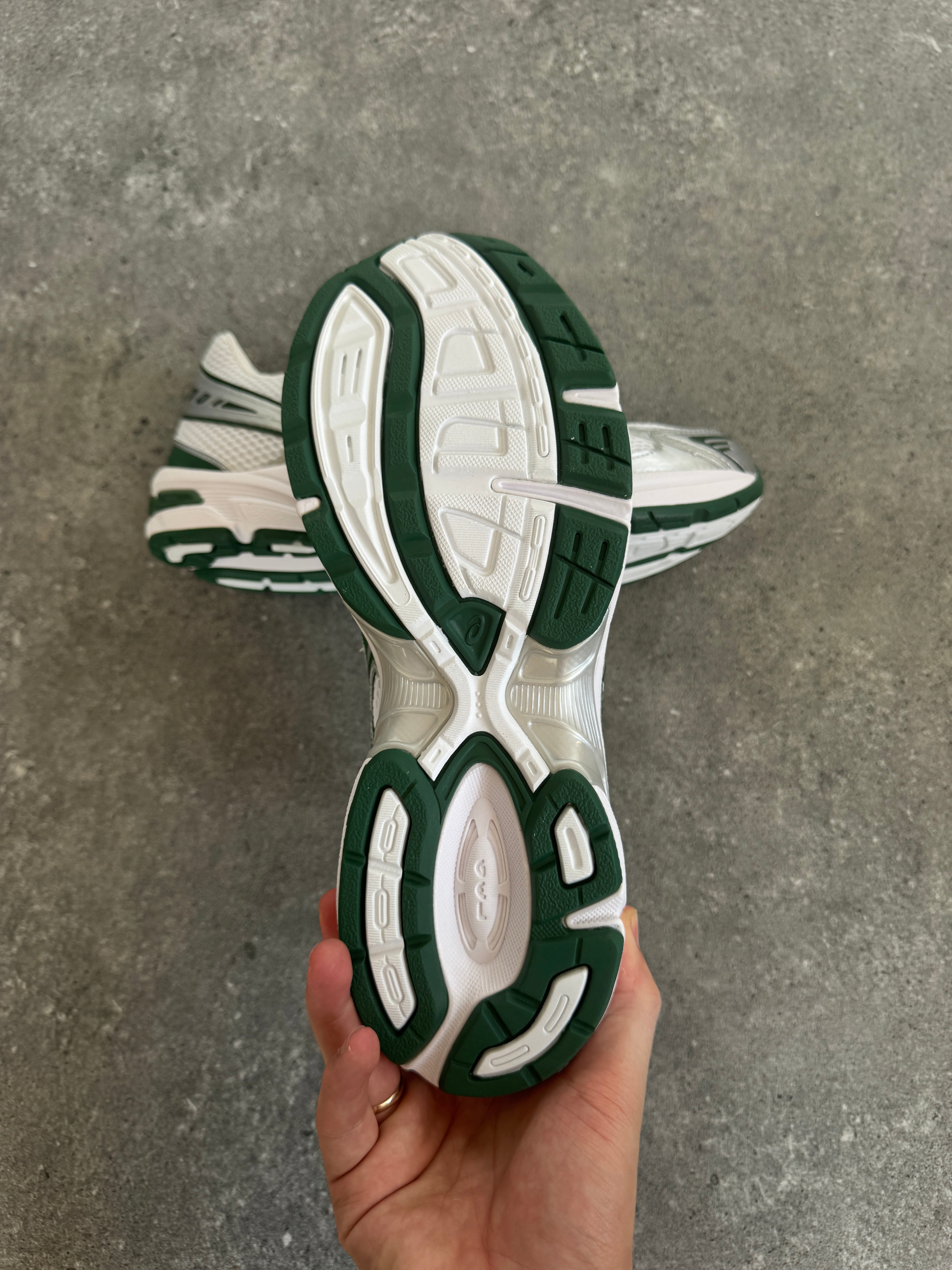 ASICS Gel-1130 White Hunter Green