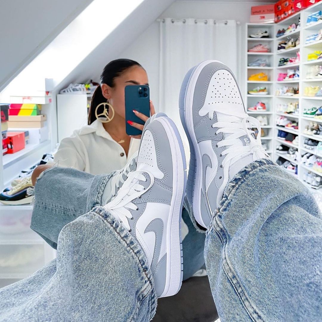 Nike Air Jordan 1 Low Grey Wolf (W)
