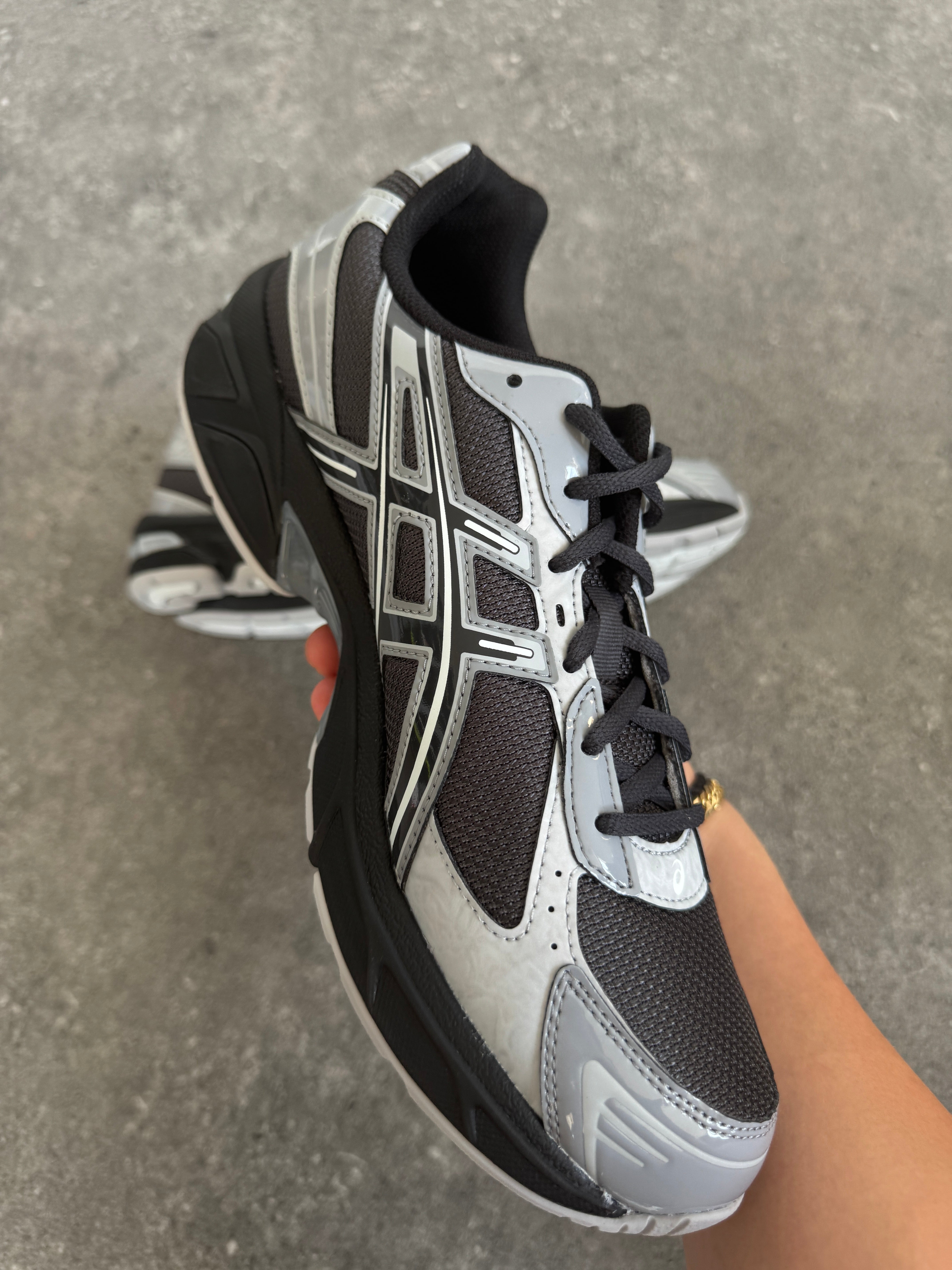 ASICS GEL-1130 Graphite Grey Gravel