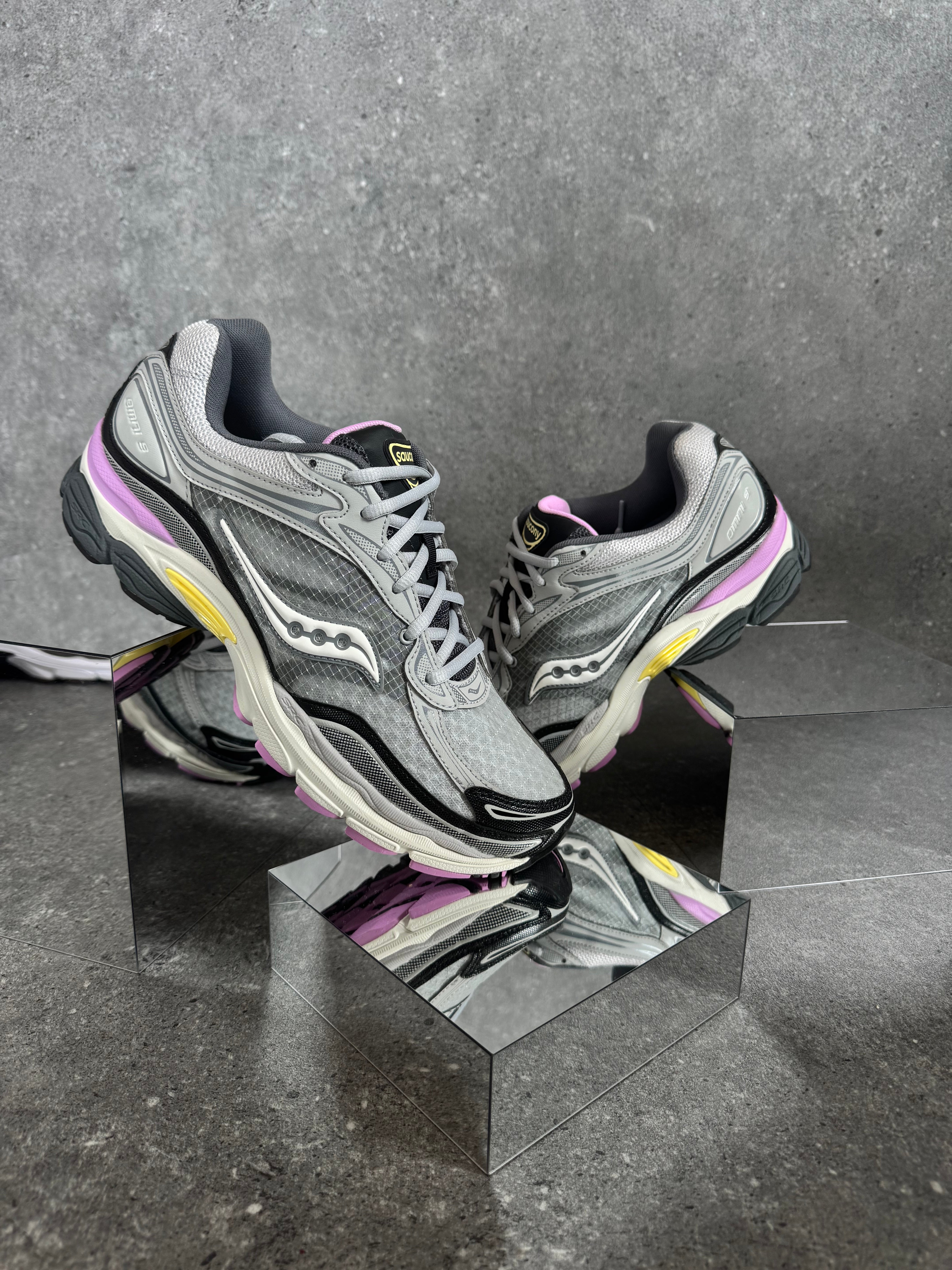 Saucony ProGrid Omni 9 Harbor Black Men’s