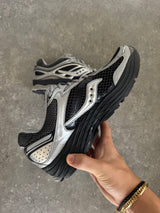 Saucony ProGrid Omni 9 Black Silver Grey