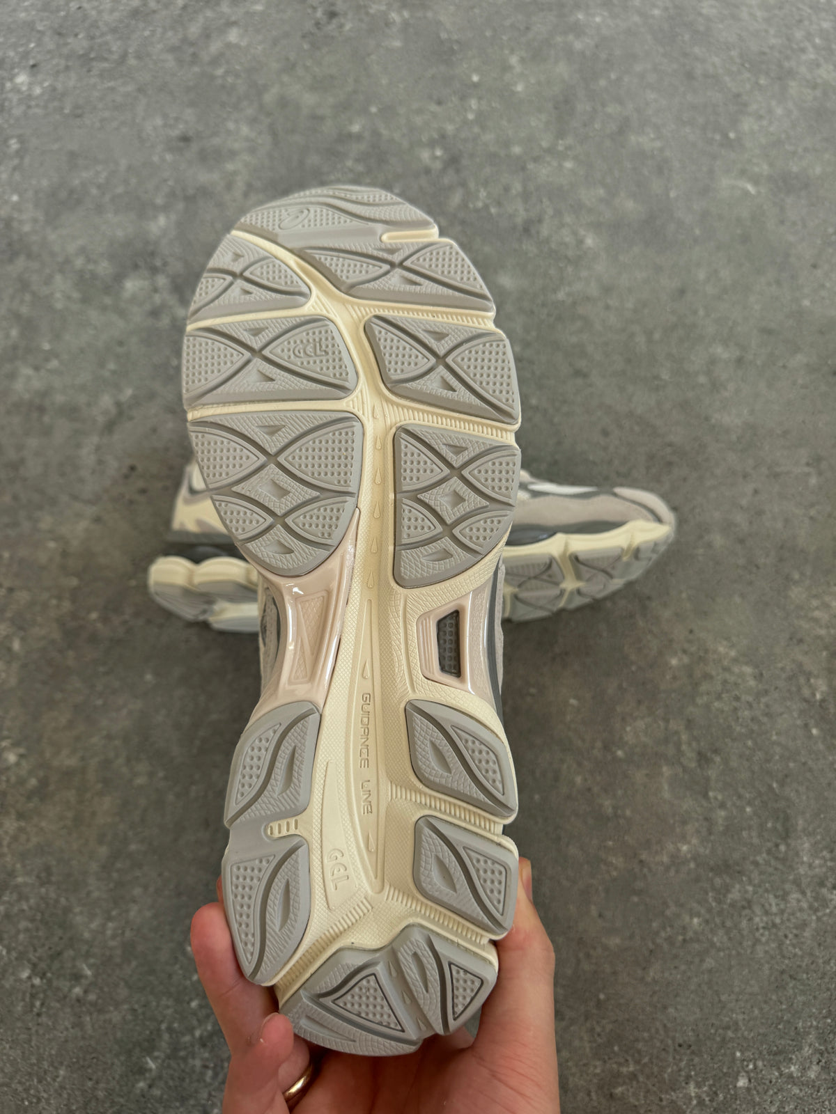 ASICS Gel-NYC Oyster Grey
