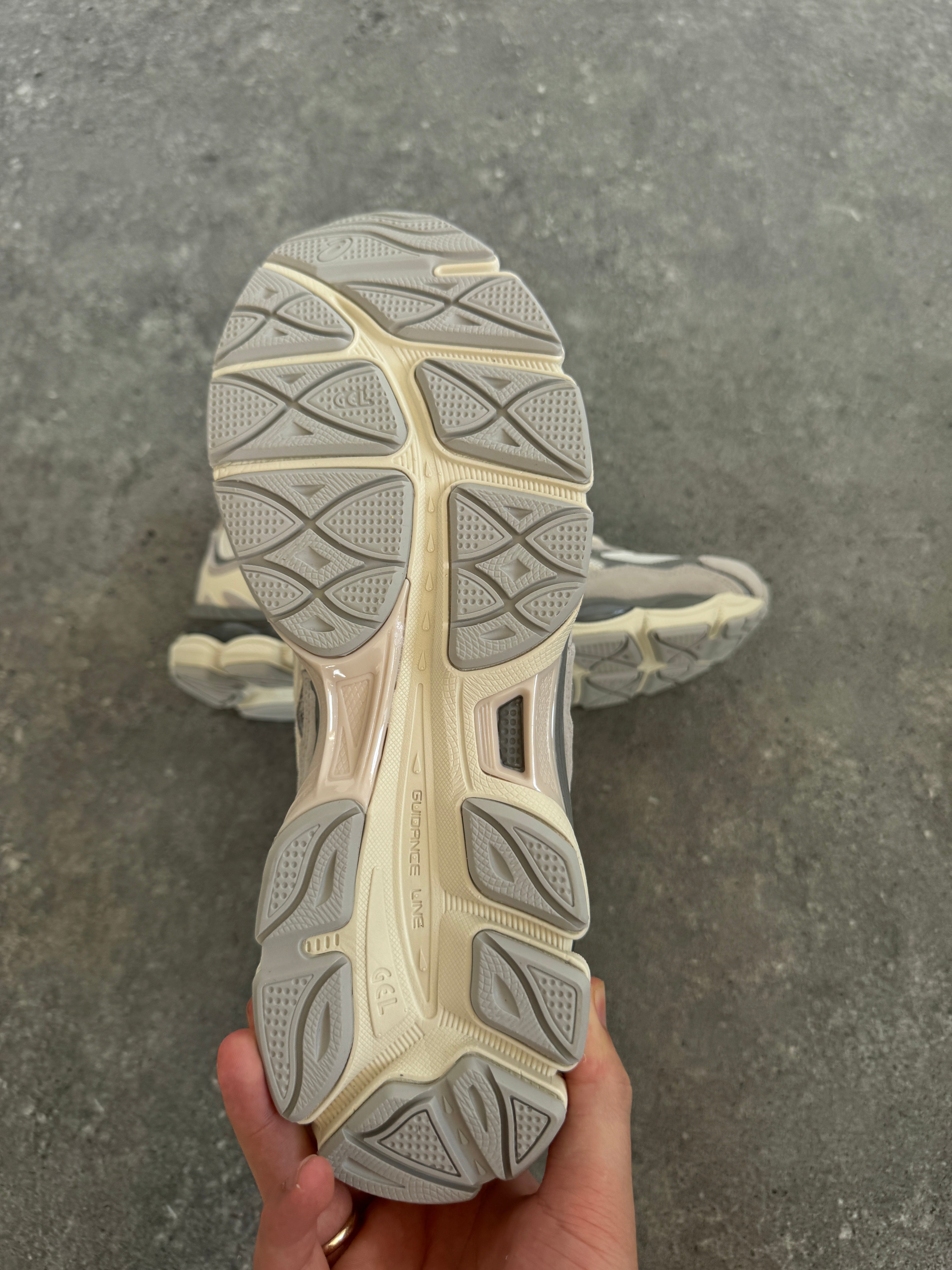 ASICS Gel-NYC Oyster Grey