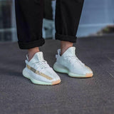 Adidas Yeezy Boost 350 V2 Hyperspace