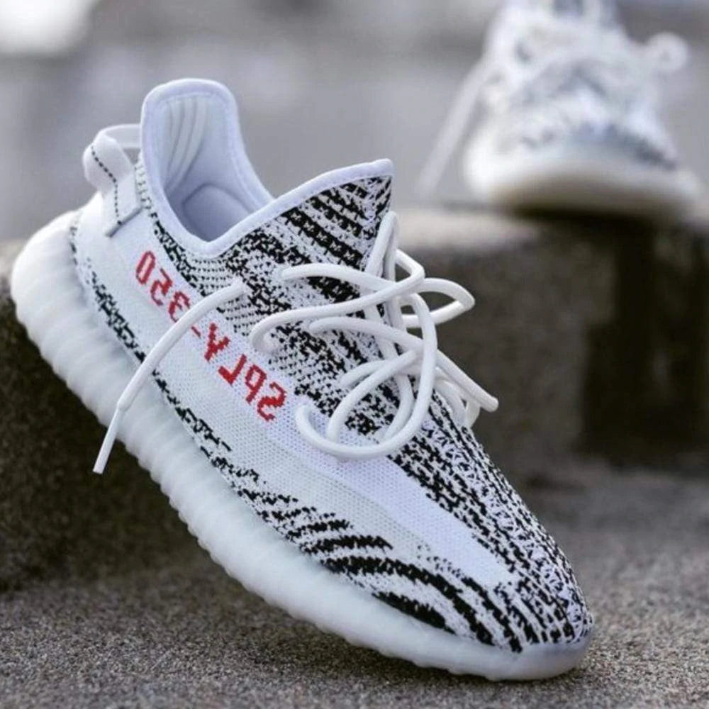 YeezyBoost350V2 Zebra